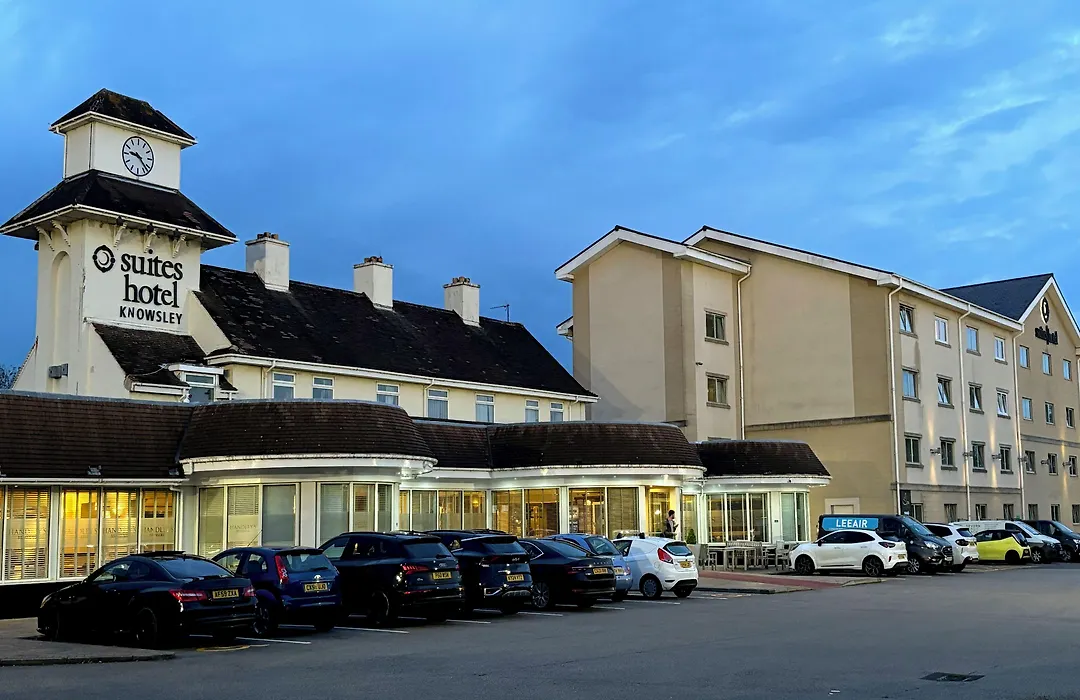 Best Western Premier Suites Hotel & Spa Liverpool-Knowsley-1